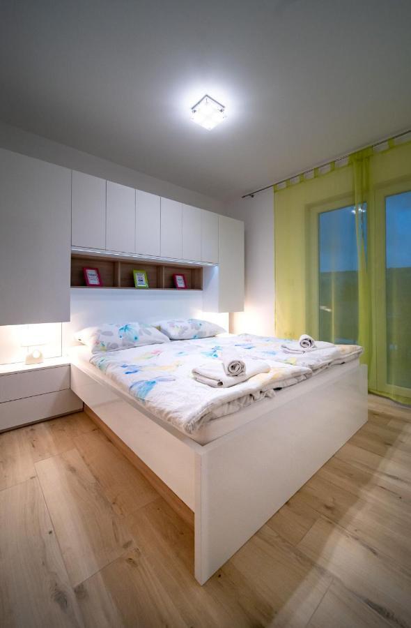 Apartments Arbis Lopar Exterior foto