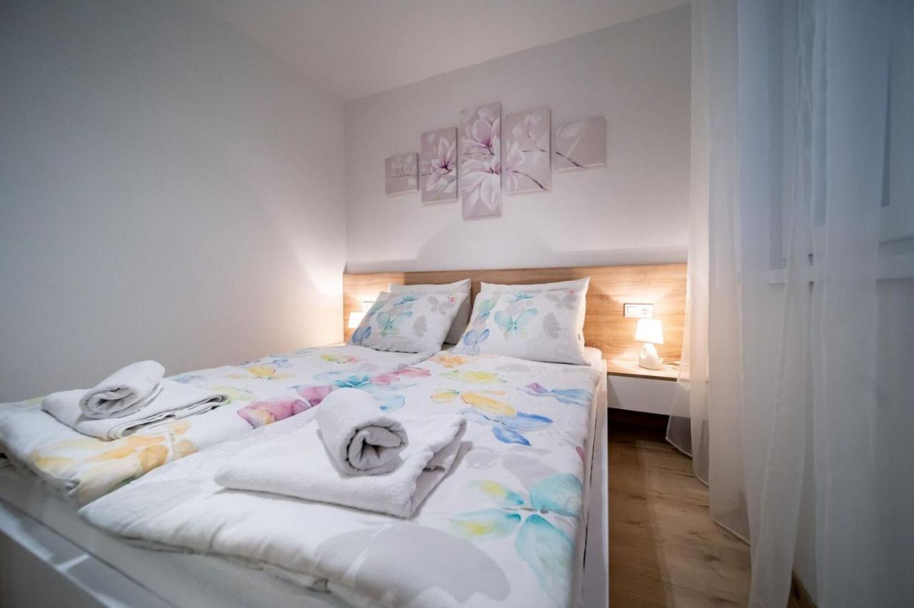 Apartments Arbis Lopar Exterior foto